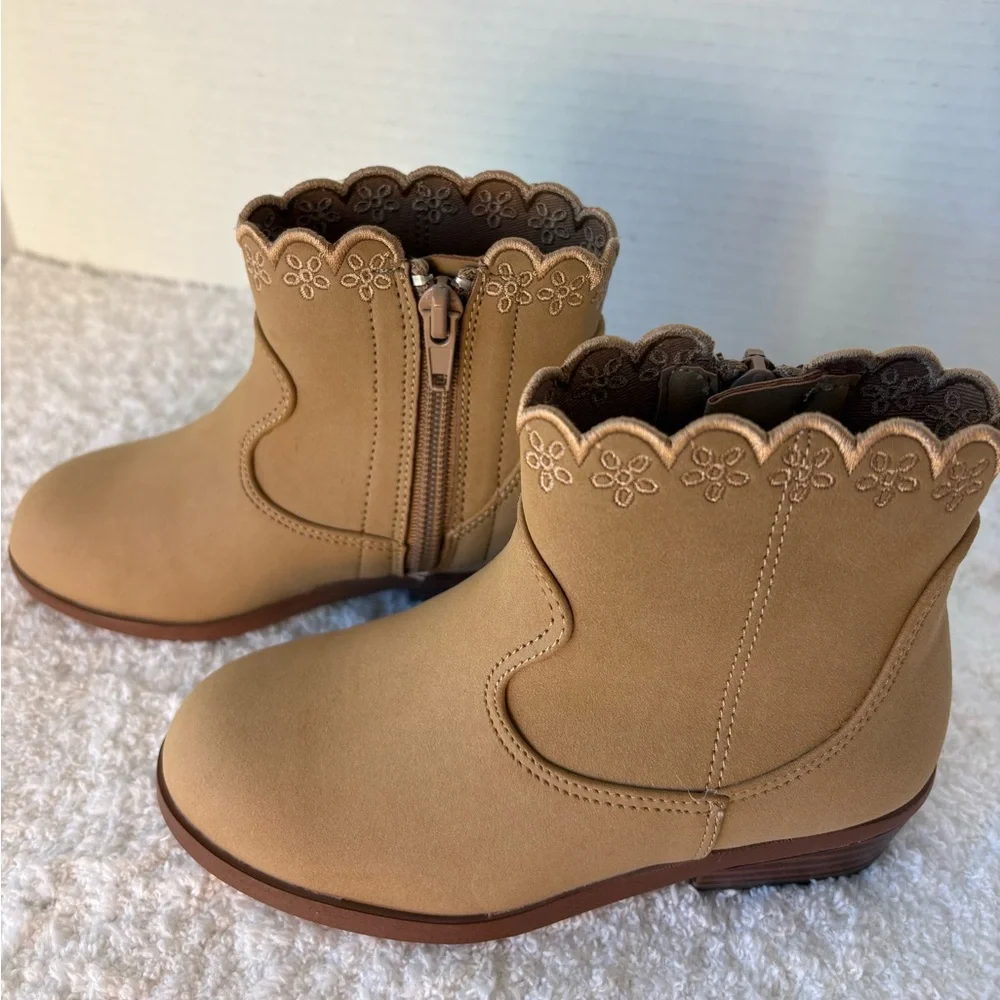 J.Crew Crewcuts Girls Embroidered Sueded Boots, Camel Color, Size 10, New in Box
